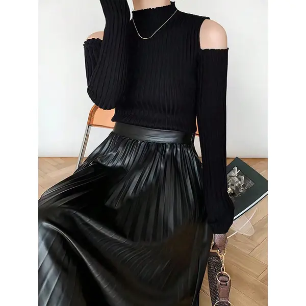 Black Pleated Skirt