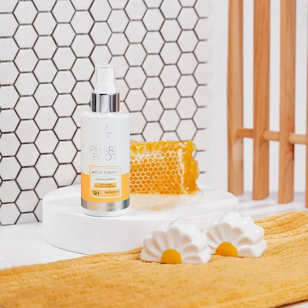 Pharm Foot reSCUE ESSENCE – CALMING SPRAY with manuka & chamomile hydrolate 150ml