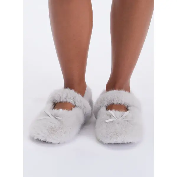 Fluffy ballet pump slippers