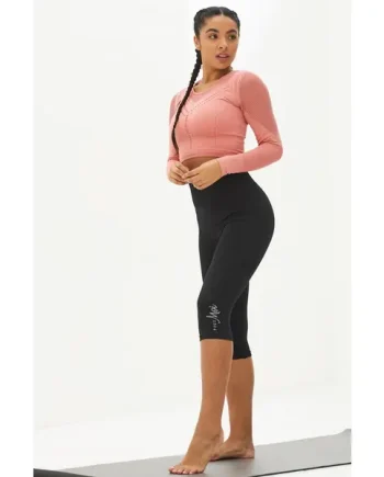 Energy Seamless Capri Legging - Black