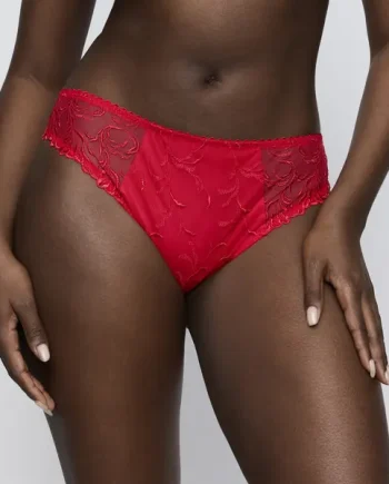 SOLISSE true red