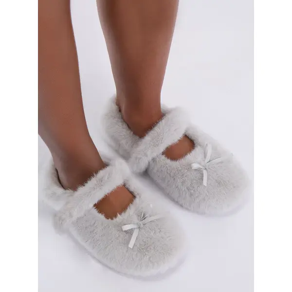 Fluffy ballet pump slippers